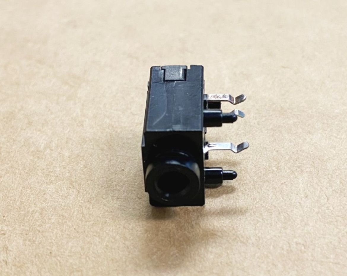 Jack de Audífonos 3.5mm Pioneer DJ (420-HDJ7100-063)