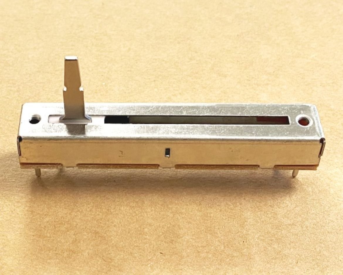 Fader de Canal / Control de Volumen Original Pioneer DJ (418-S1MK2-725A)