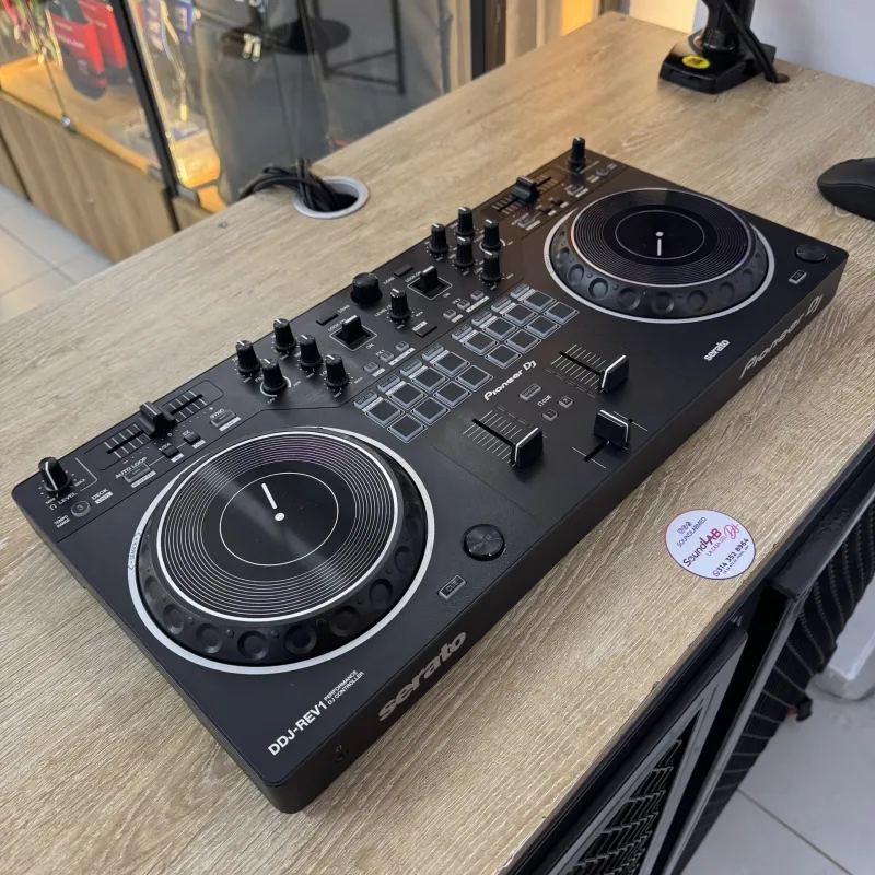 CONTROLADOR DDJ-REV1