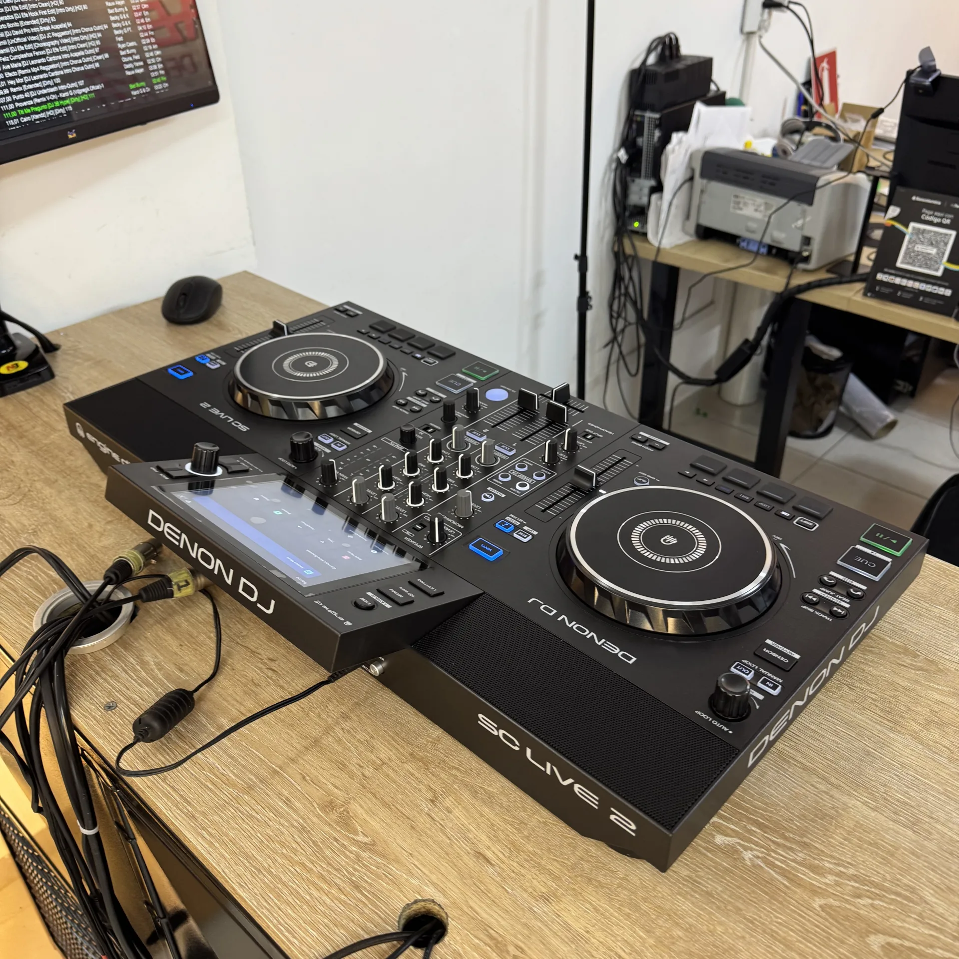 Denon DJ SC Live 2 USADO